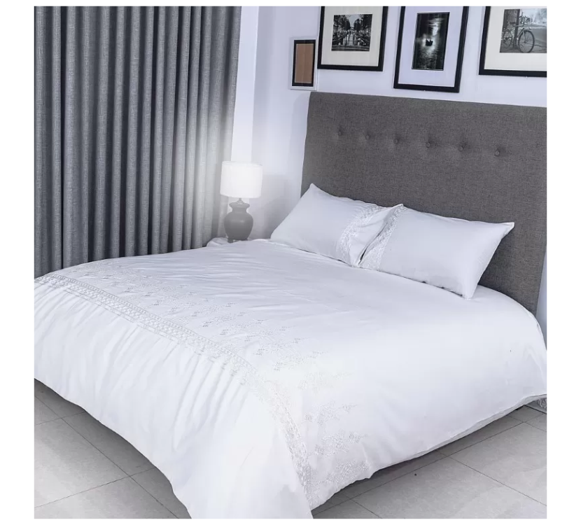 Duvet Cover Set With Egyptian Cotton Fitted Sheet-400 TC (Ragina Hotel Design)