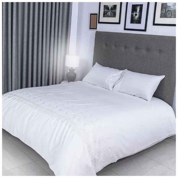 Duvet Cover Set With Egyptian Cotton Fitted Sheet-400 TC (Ragina Hotel Design)