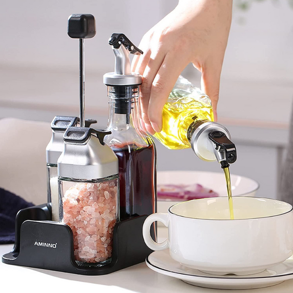 Glass Oil Dispenser Bottles & Condiment Spice Shakers Combo Set With Storage Base (2 x 175ml Oil Bottles & 2 x 90ml Spice Shakers)