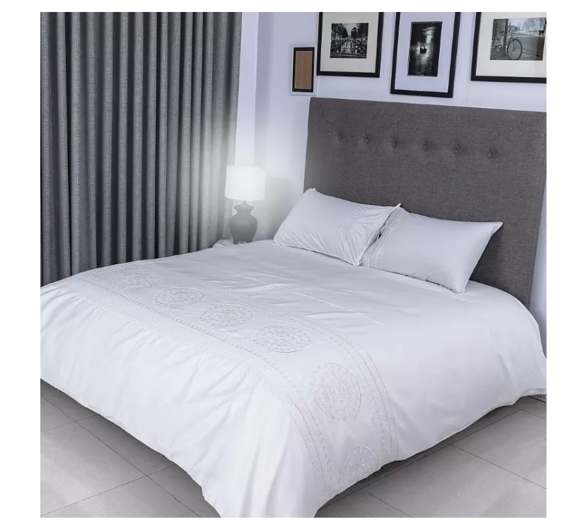 Duvet Cover Set With Egyptian Cotton Fitted Sheet- 400 TC (Gloria Hotel Design)