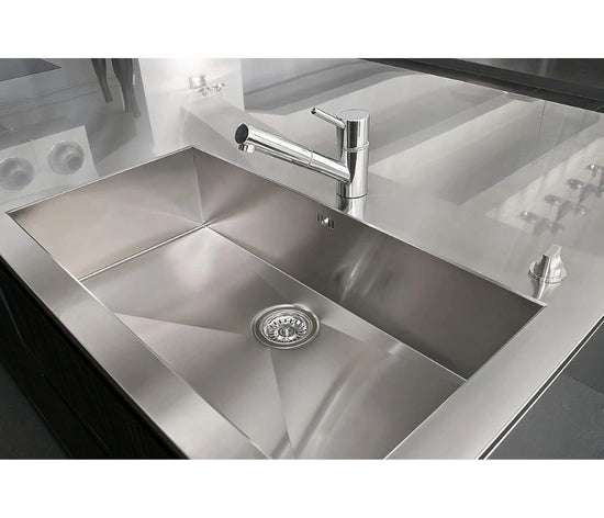 Nilco C8 Stainless Steel Cleaner – 750ml