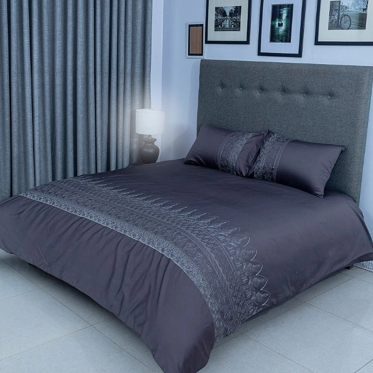 Duvet Cover Set With Egyptian Cotton Fitted Sheet- 400 TC (Gloria Hotel Design)