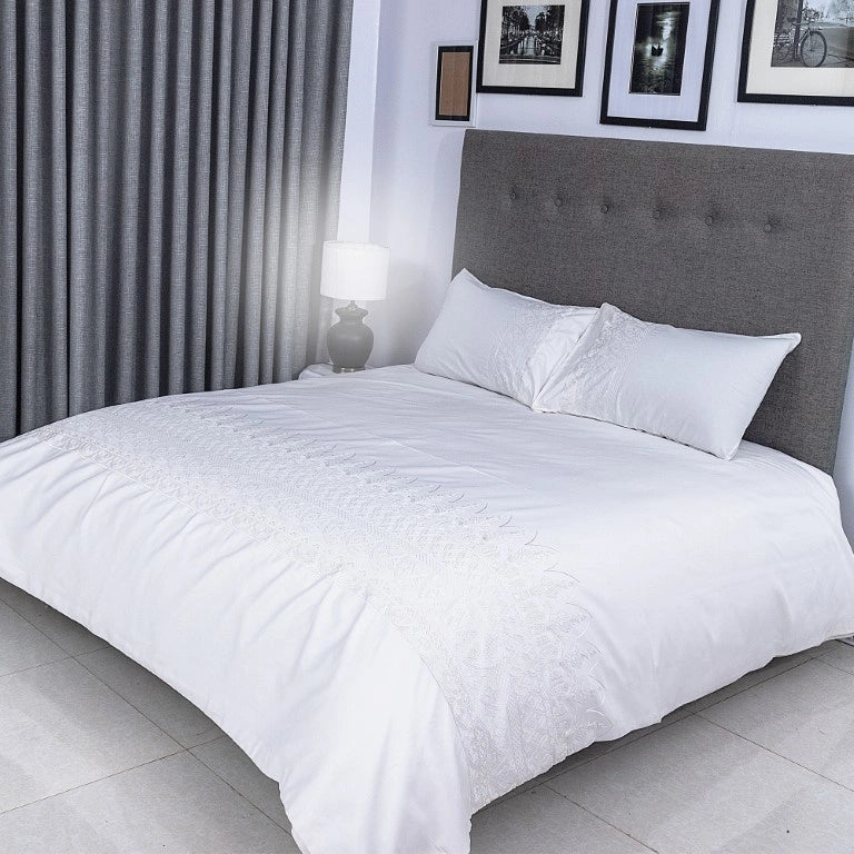 Duvet Cover Set With Egyptian Cotton Fitted Sheet- 400 TC (Gloria Hotel Design)